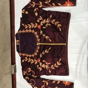Vine color blouse